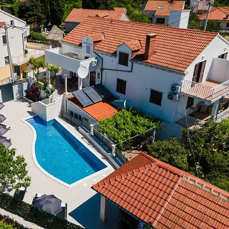 Martinovic 2 * Dubrovník